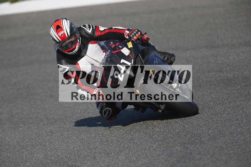 /02 29.01.-02.02.2024 Moto Center Thun Jerez/Gruppe blau-blue/241